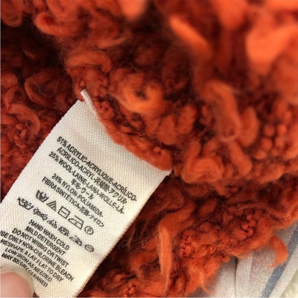 Like new! Free People Shaggy Orange Knit Sweater Top! Size XS - Picture 7 of 9